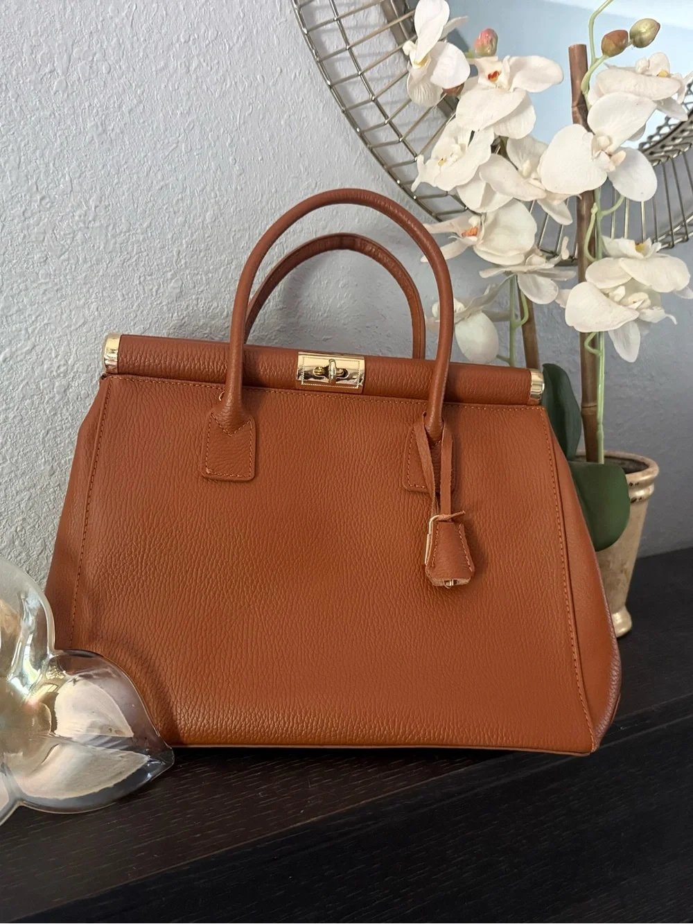 Italian Leather Classic Structured Women's Top-Handle Bag in Tan